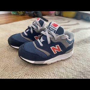Toddler boy new balance sneaker size 7 wide blue
